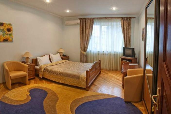 Okolytsya Motel Ривне Екстериор снимка